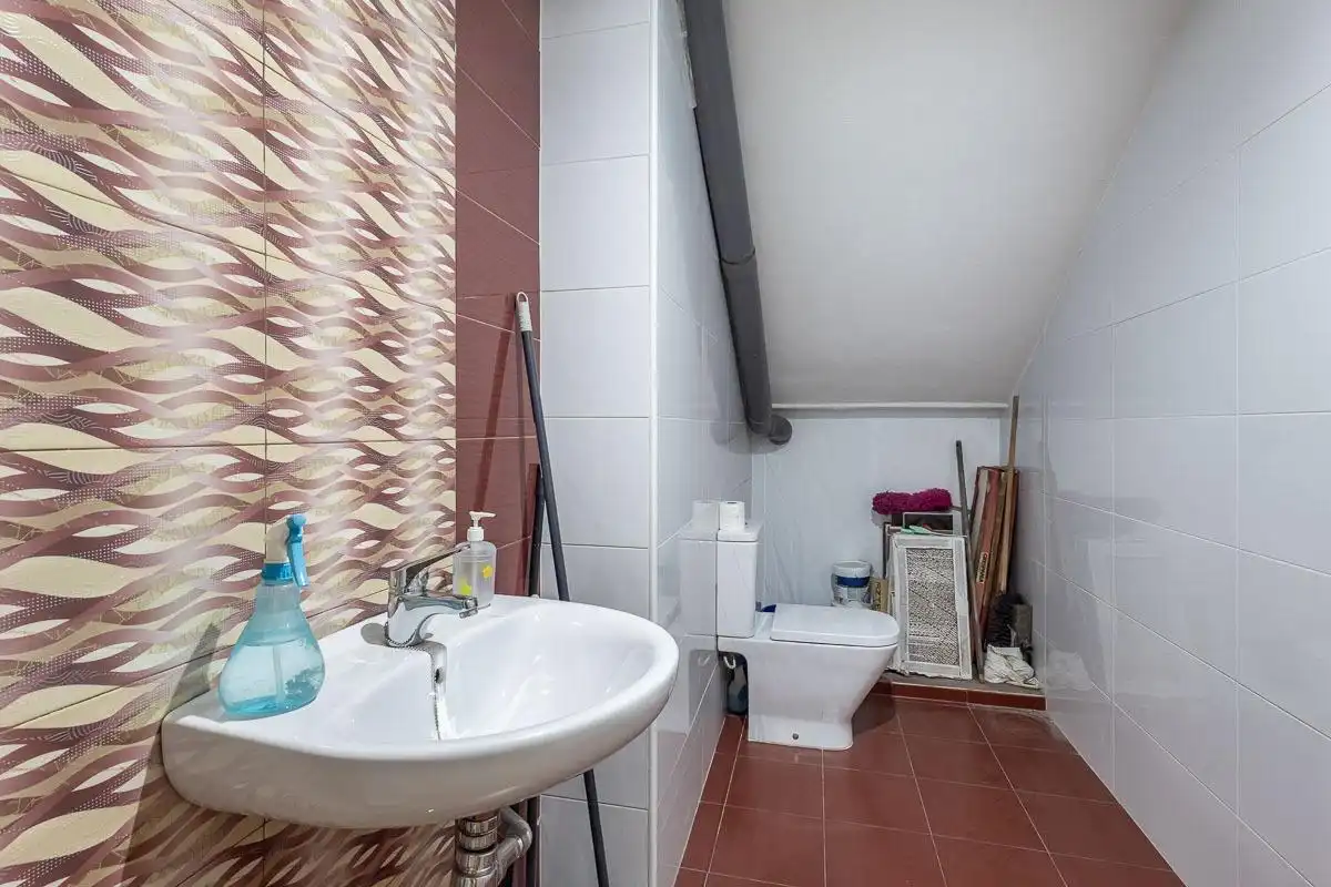 Baño de Casa o chalet en venta en Maracena con Aire acondicionado, Calefacción y Terraza