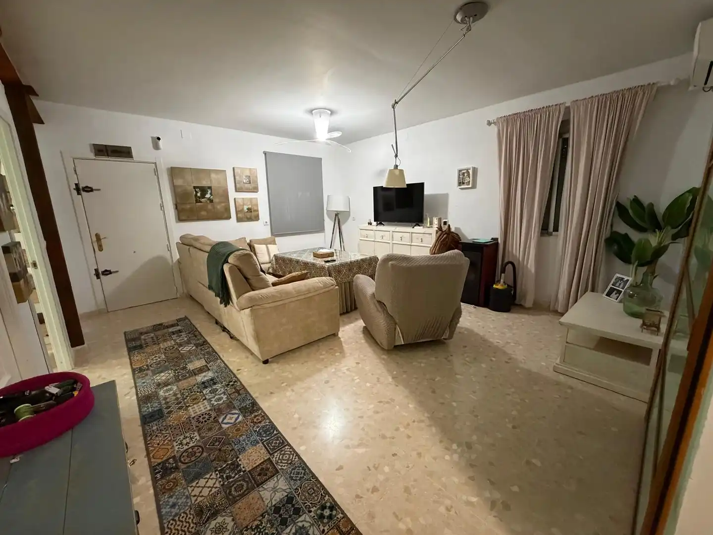 Living room of Houses for sale in La Rinconada  with Air Conditioner, Private garden and Terrace