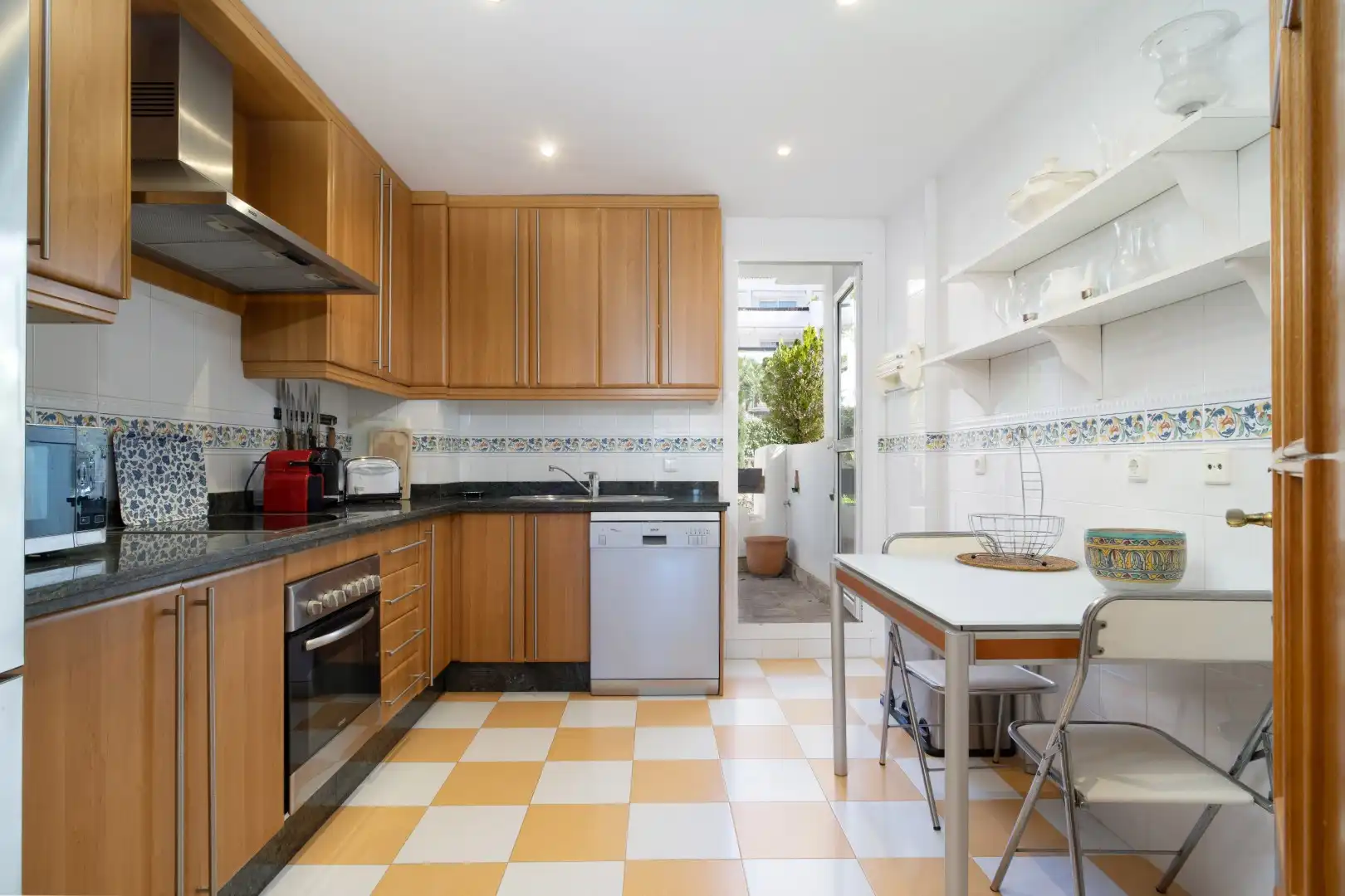 Apartament amb piscina en venda a Nueva Andalucía, imagen 7