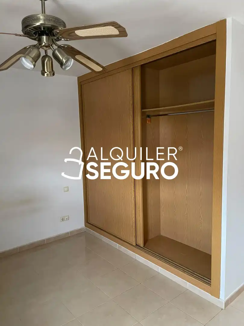 Dormitori de Casa o xalet de lloguer en Belmonte de Tajo amb Calefacció