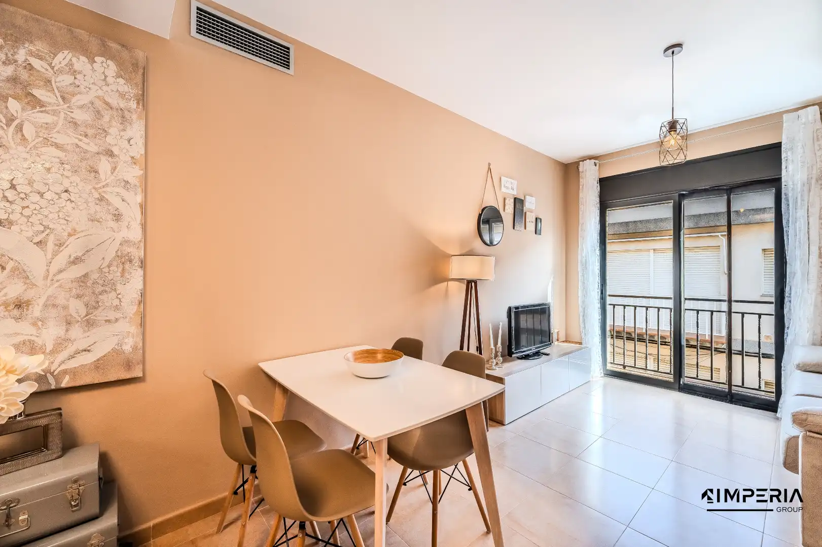 Sala de estar de Apartamento en venta en L'Ampolla con Aire acondicionado, Calefacción y Terraza