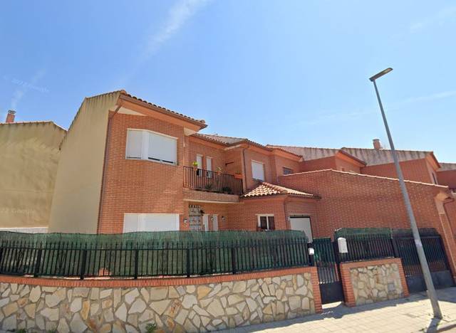 Casa-chalet en Venta en Rielves