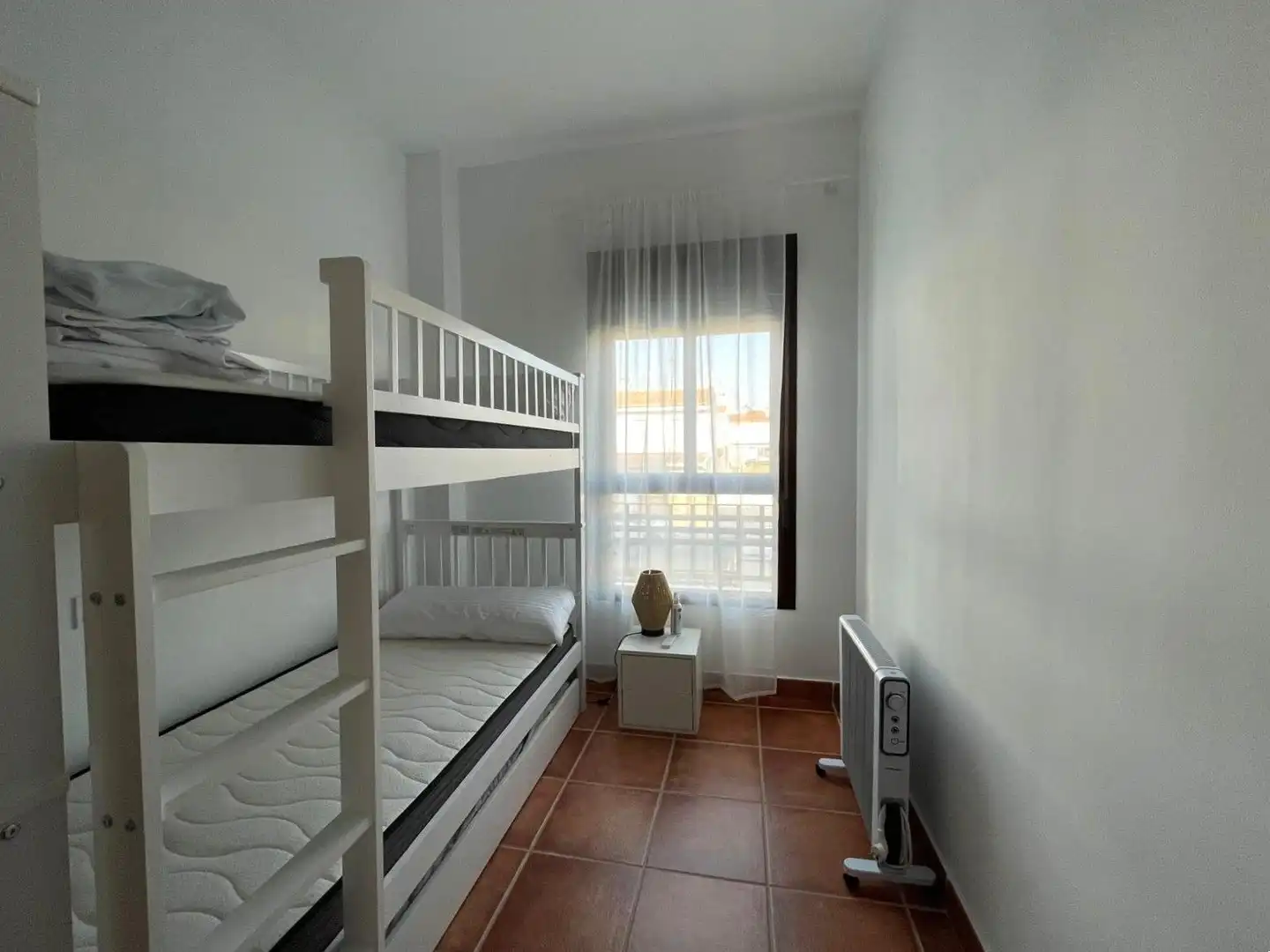 Schlafzimmer von Wohnungen zur Miete in El Rompido mit Heizung, Möbliert und Gemeinschaftspool