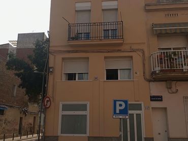 Flat with balcony for sale in CERVANTES