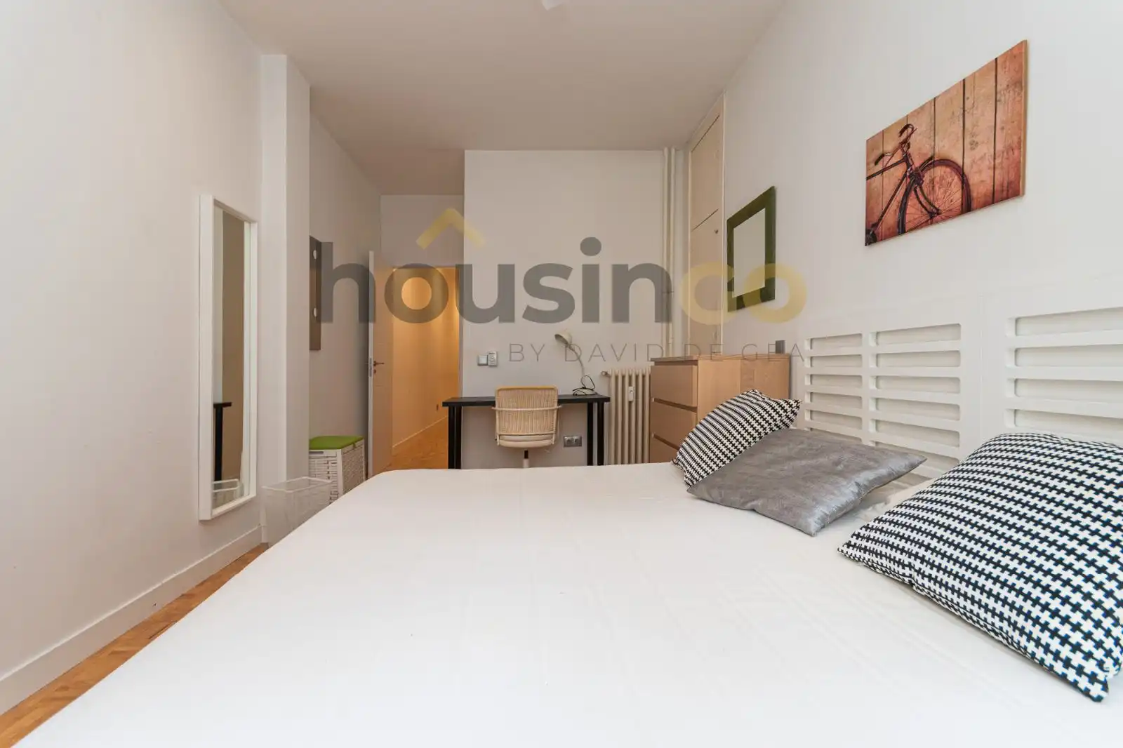 Bedroom of Flat for rent in Chamberí