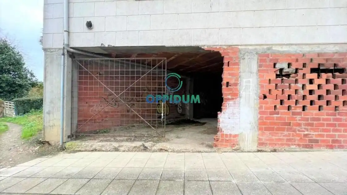 Local en venda en Betanzos