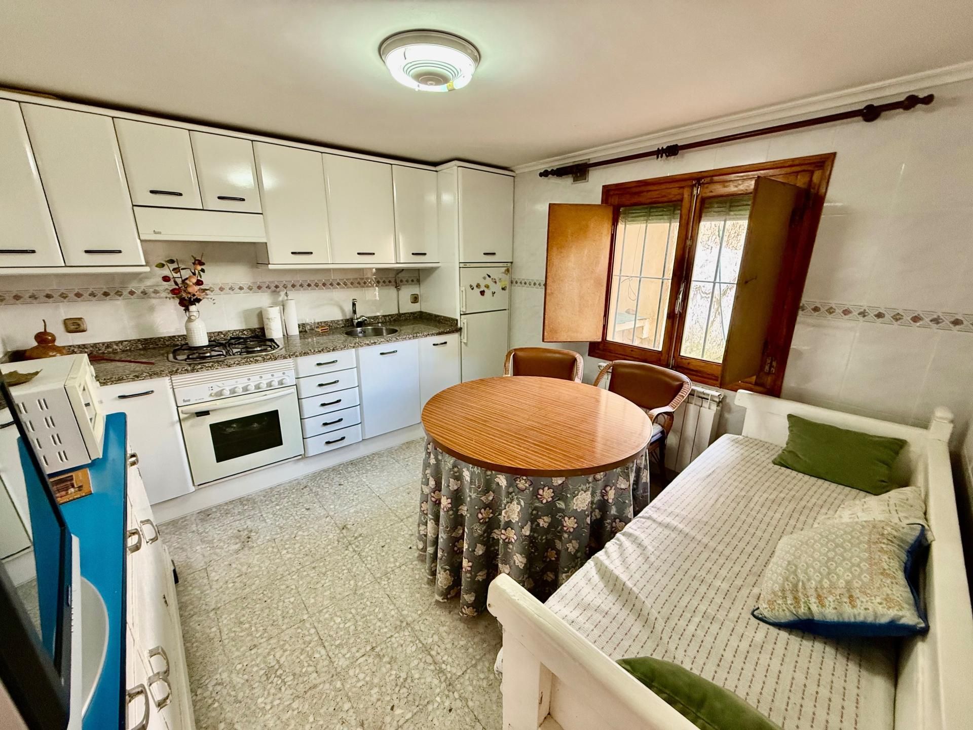 Kitchen of Country house for sale in Toral de los Guzmanes