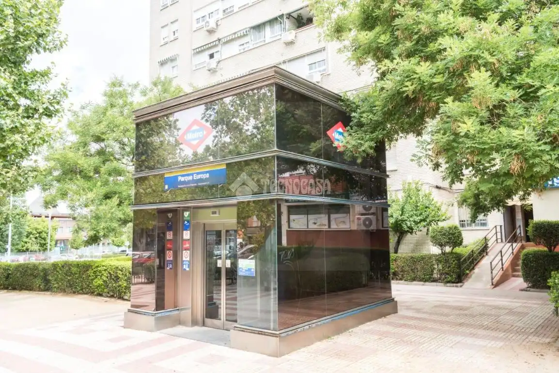 Vista exterior de Piso en venta en Fuenlabrada con Calefacción