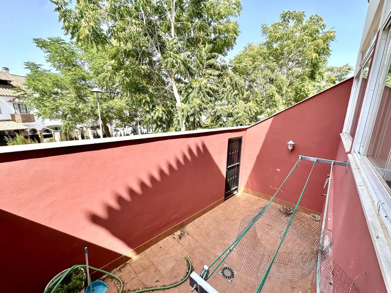 Terrassa de Casa adosada en venda en Sierra de Yeguas amb Terrassa
