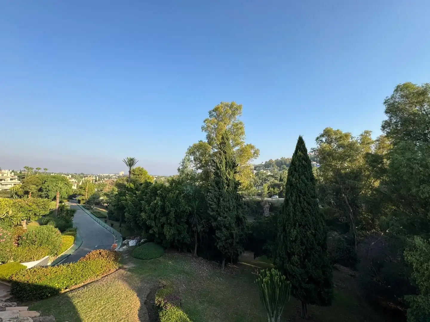 Dúplex en venta en Marbella con Aire acondicionado, Terraza y Amueblado