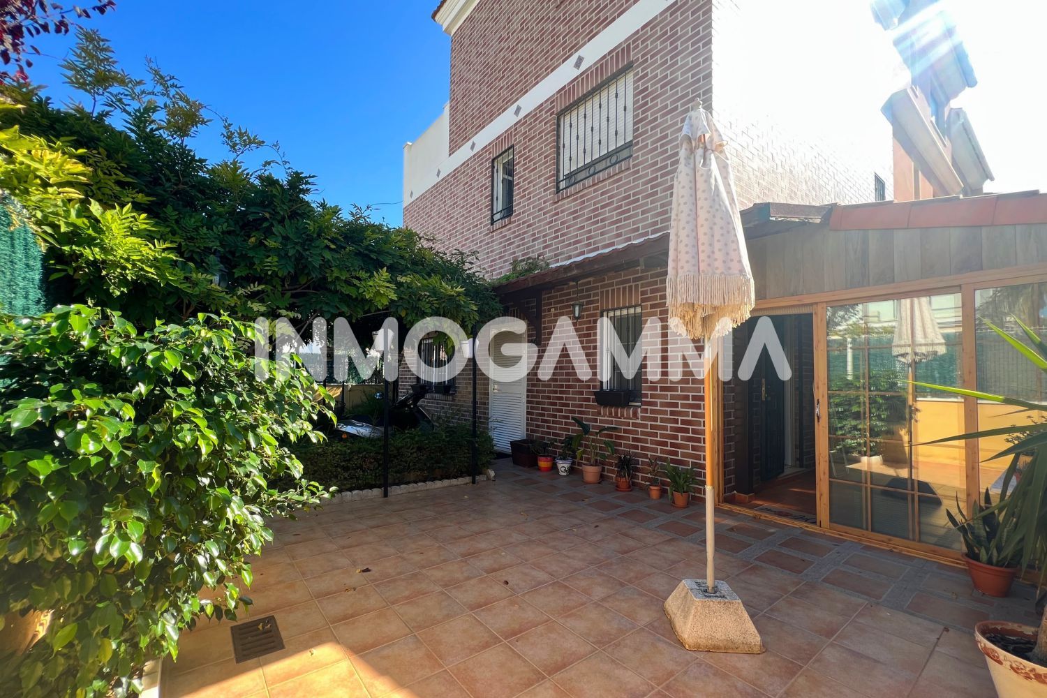 Exterior view of Single-family semi-detached for sale in Cullera  with Air Conditioner, Private garden and Terrace