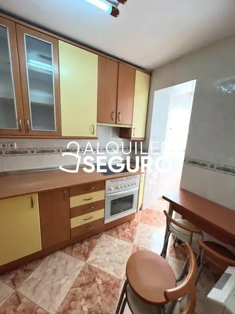 Cocina de Piso de alquiler en Leganés con Calefacción, Terraza y Amueblado
