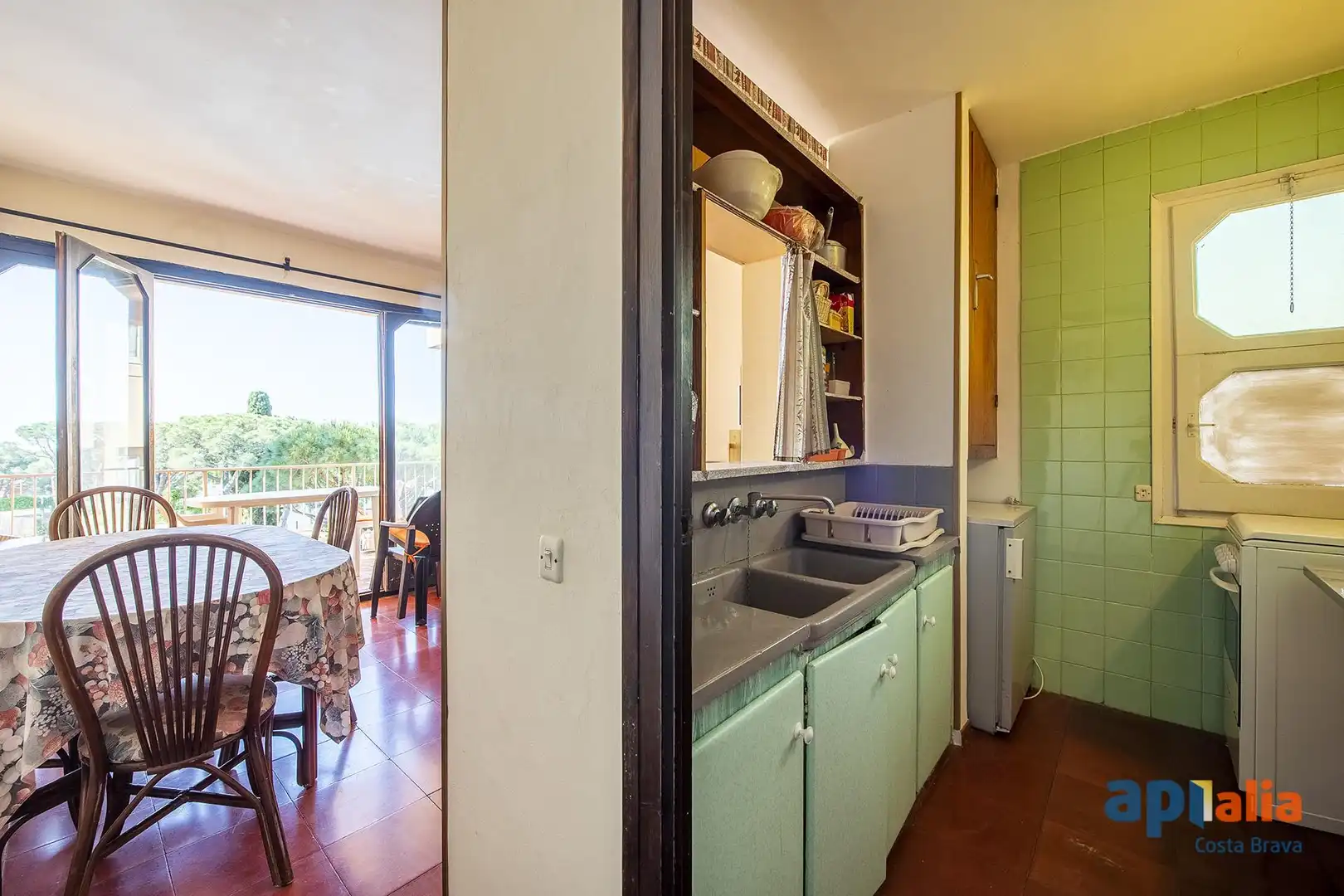 Cuina de Apartament en venda en Castell d'Aro, Platja d'Aro i s'Agaró amb Jardí privat i Piscina
