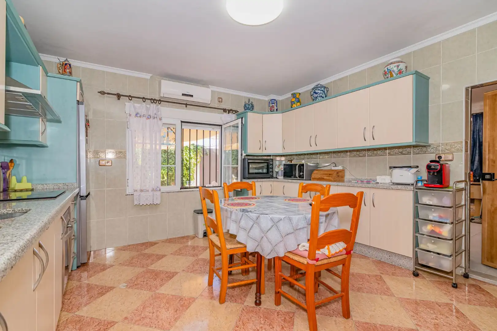 Cocina de Casa adosada en venta en Chauchina con Aire acondicionado, Calefacción y Trastero