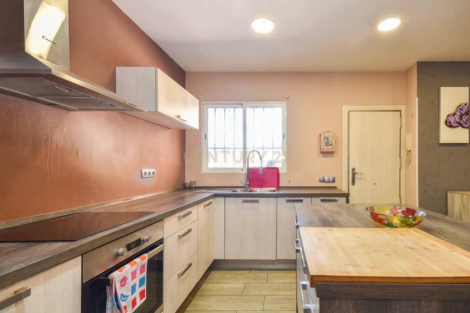 Kitchen of Houses for sale in Sant Vicenç Dels Horts  with Air Conditioner, Private garden and Storage room