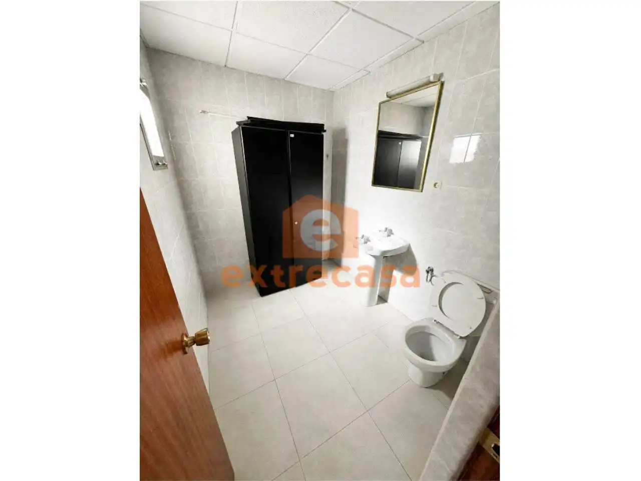 Baño de Local de alquiler en Badajoz