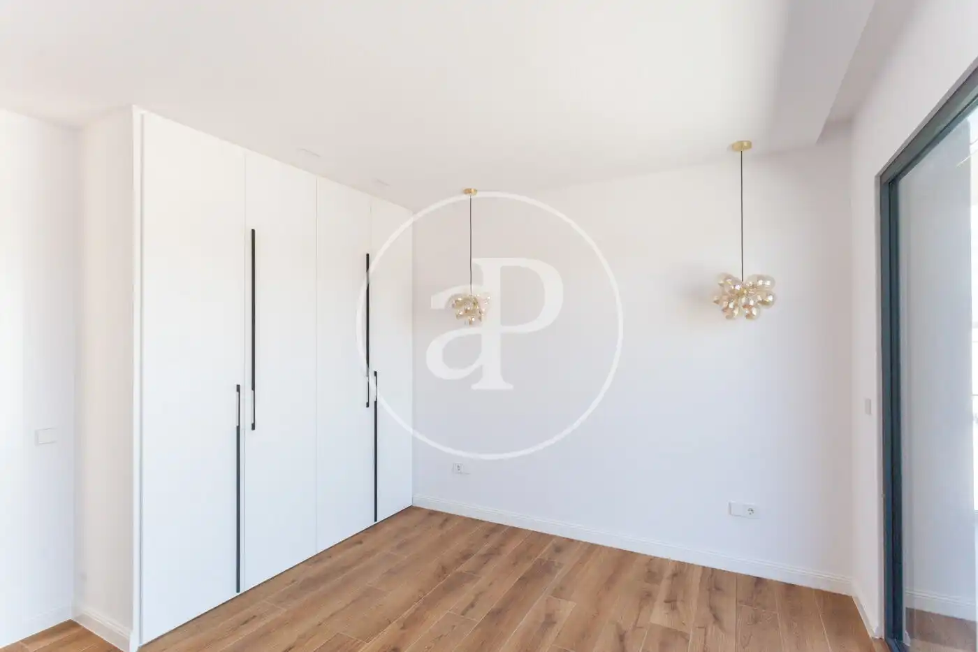 Casa aparellada amb piscina en venda a C. Tallín, imagen 41