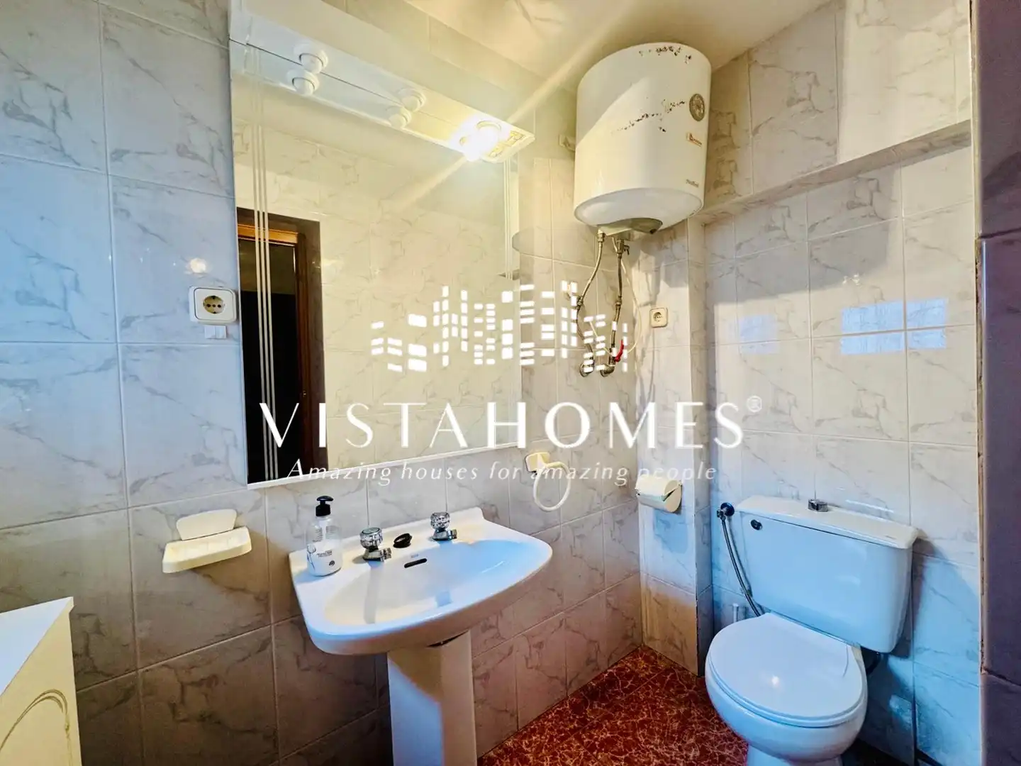 Baño de Casa adosada en venta en Chinchón con Calefacción, Jardín privado y Terraza