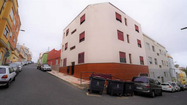 Piso en Venta en Calle Calle Sáhara en Los Giles - Las Majadillas