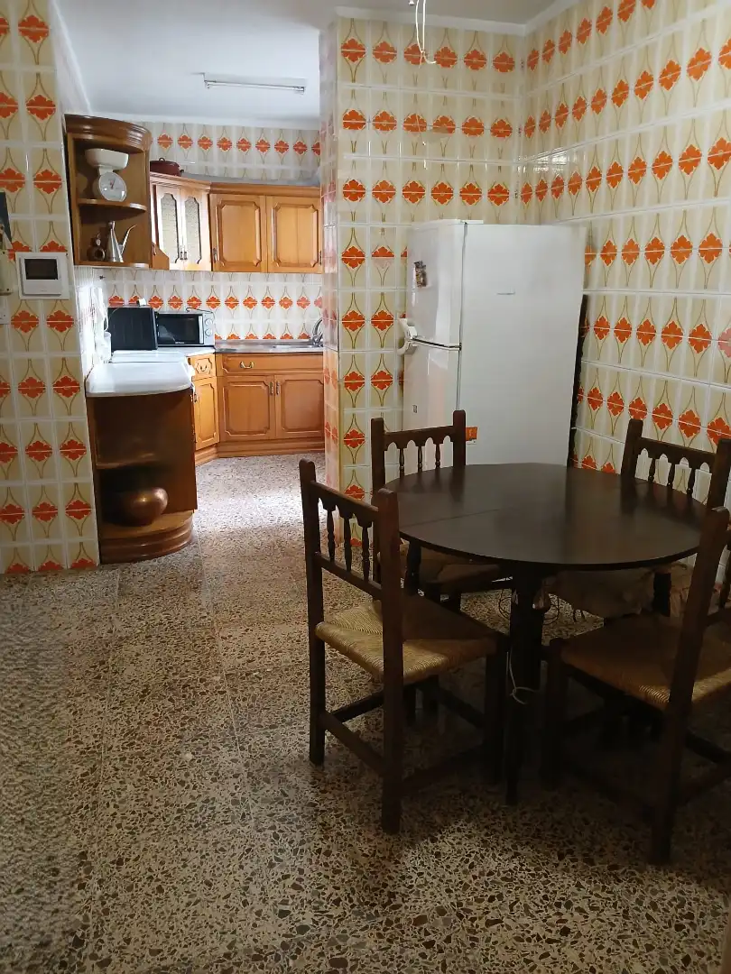 Menjador de Pis de lloguer en Murcia amb Aire condicionat, Calefacció i Moblat
