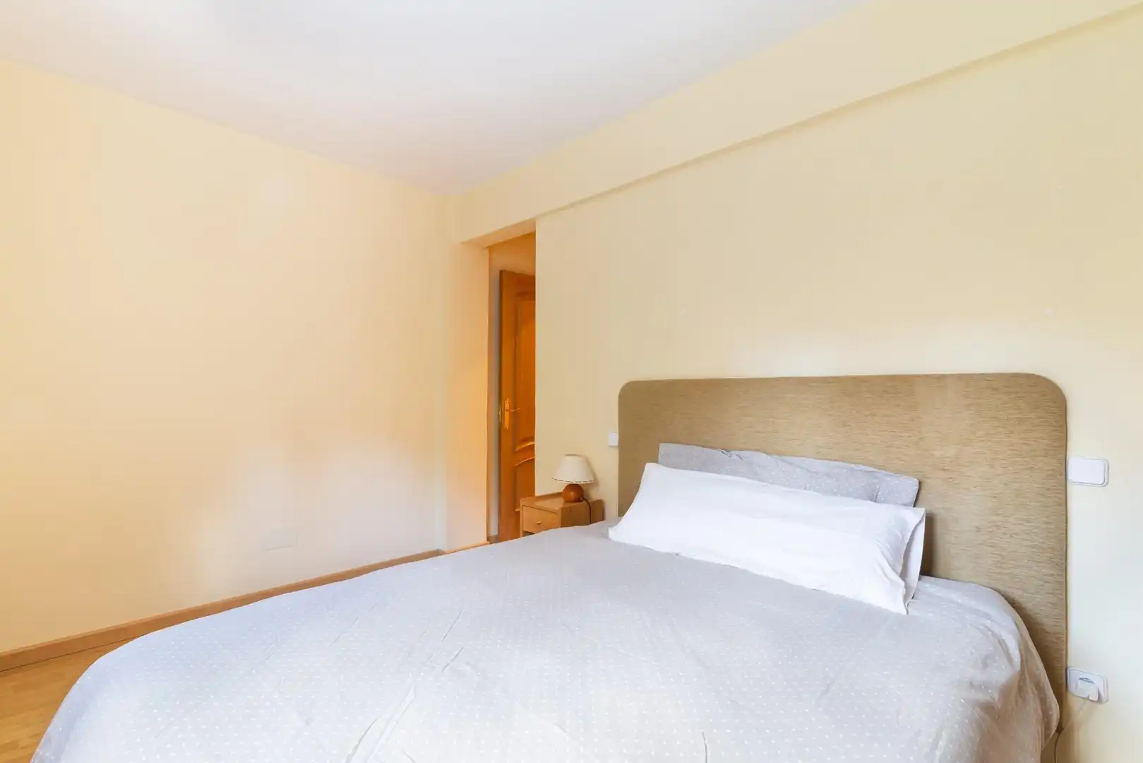 Habitación de Piso en venta en Madrid con Aire acondicionado, Calefacción y Balcón