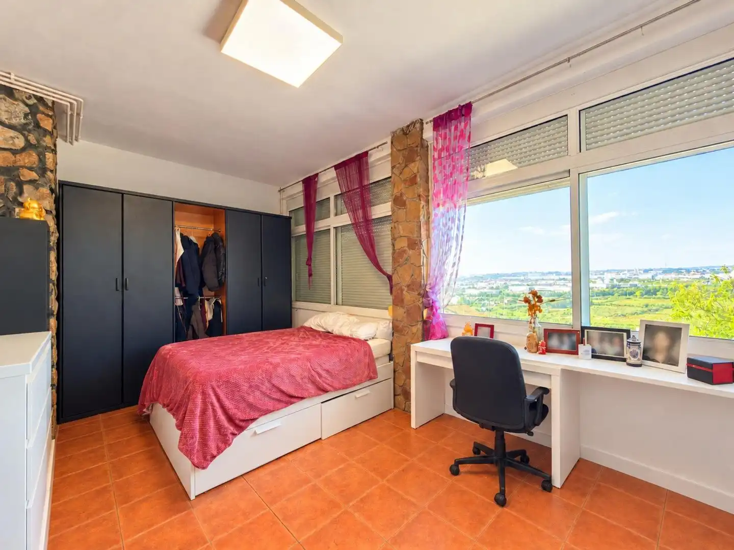 Habitación de Casa o chalet en venta en Abrera, Barcelona