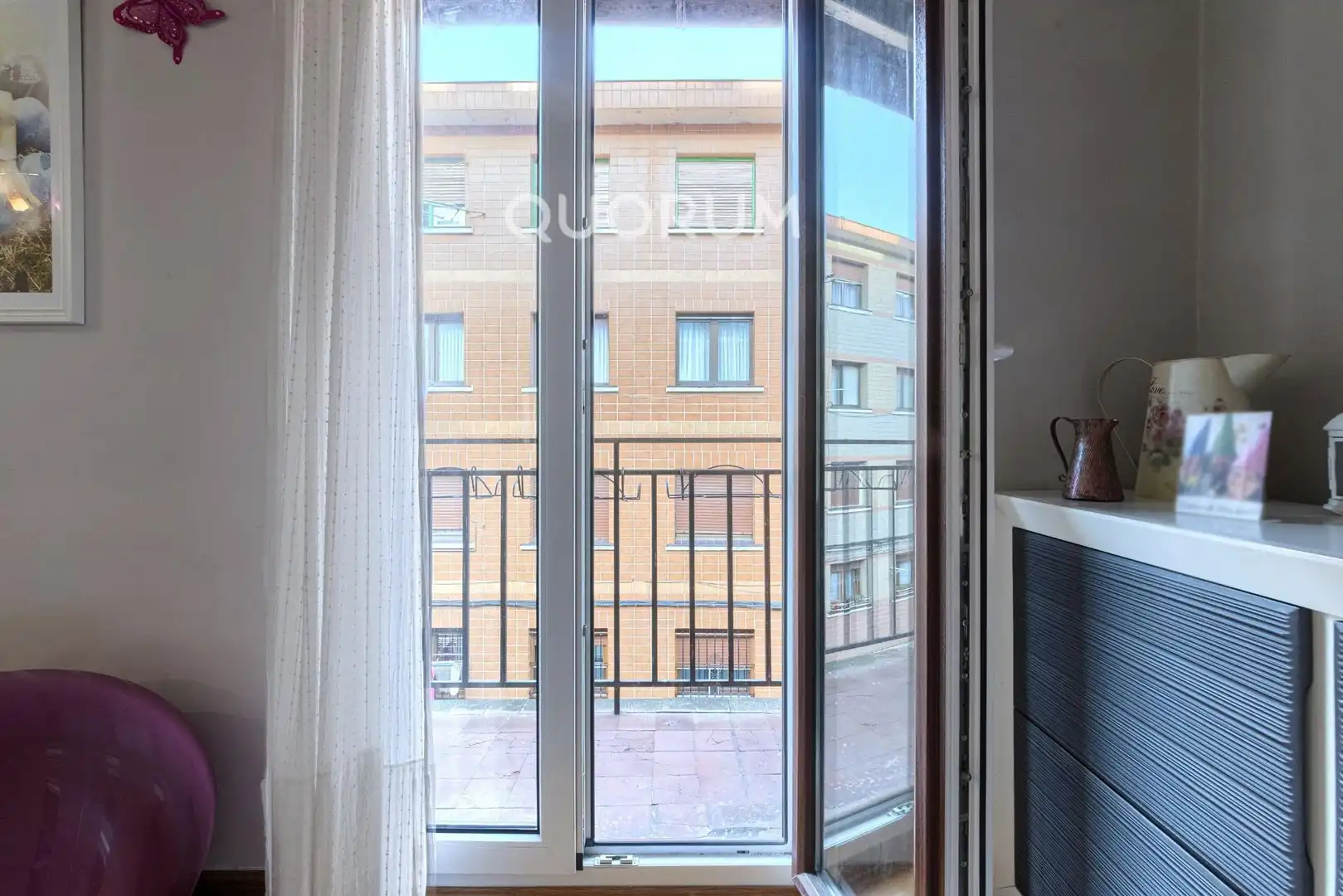 Habitación de Piso en venta en Basauri  con Calefacción y Balcón