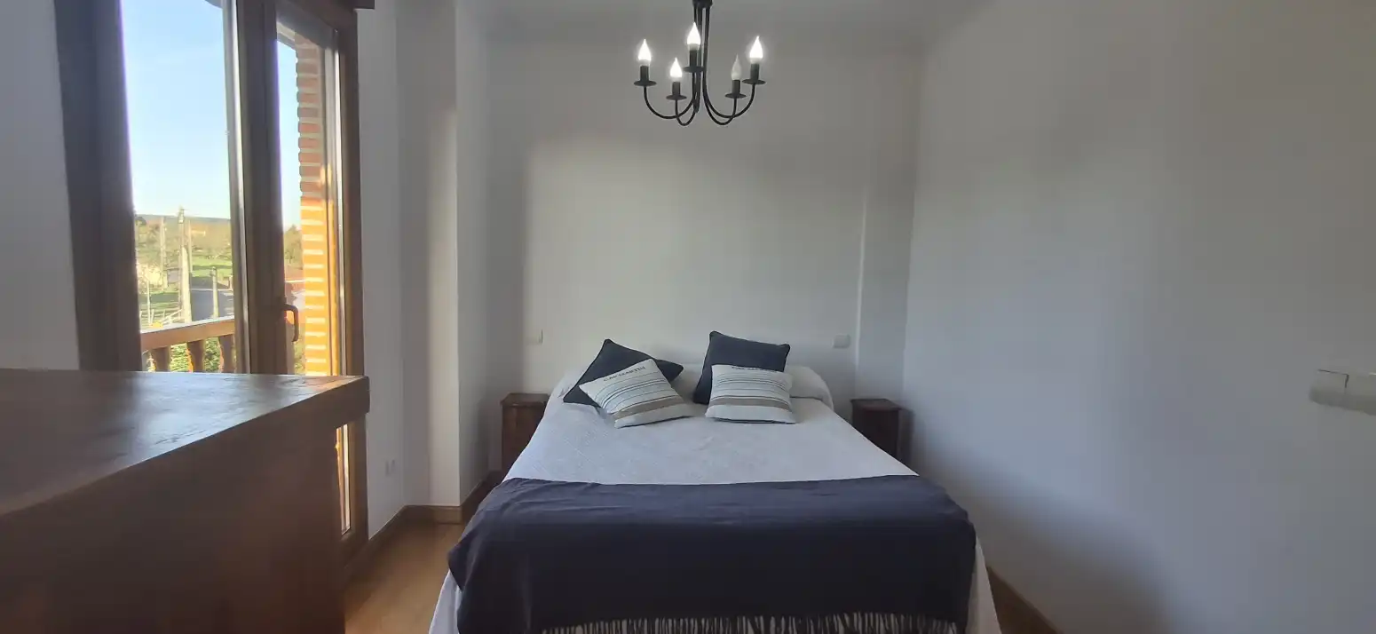 Habitación de Casa o chalet en venta en Santillana del Mar con Calefacción, Jardín privado y Parquet