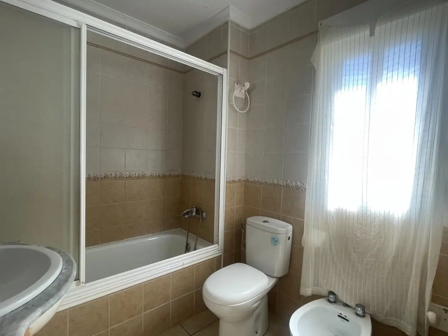 Baño de Piso en venta en El Puerto de Santa María con Aire acondicionado, Terraza y Balcón