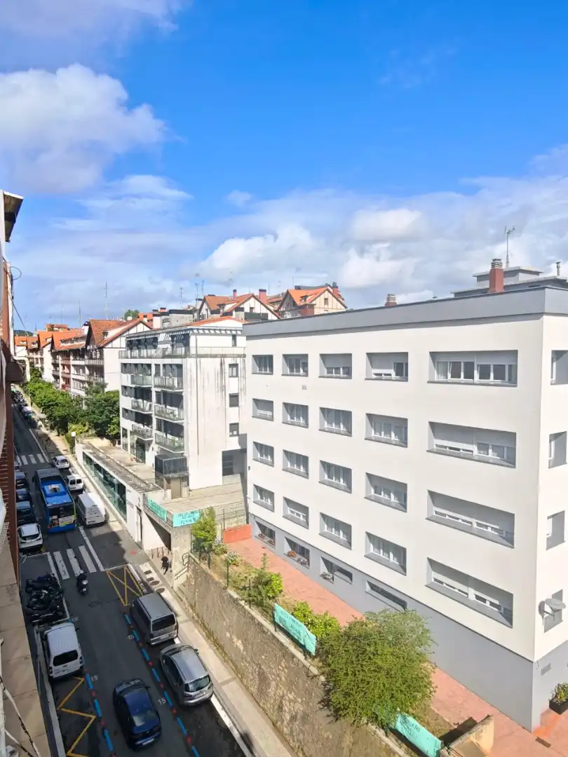 Exterior view of Flat for sale in Donostia - San Sebastián   with Terrace and Furnished