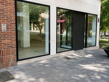 Local comercial de lloguer a Casco Antiguo
