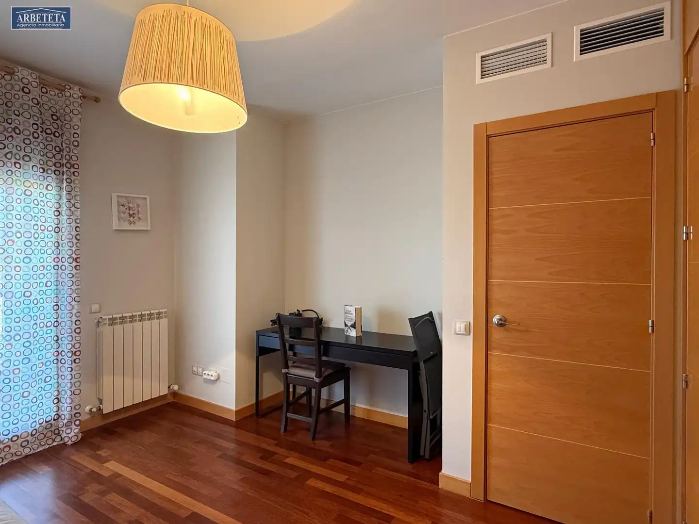 Habitación de Casa adosada en venta en Yebes con Aire acondicionado, Calefacción y Terraza