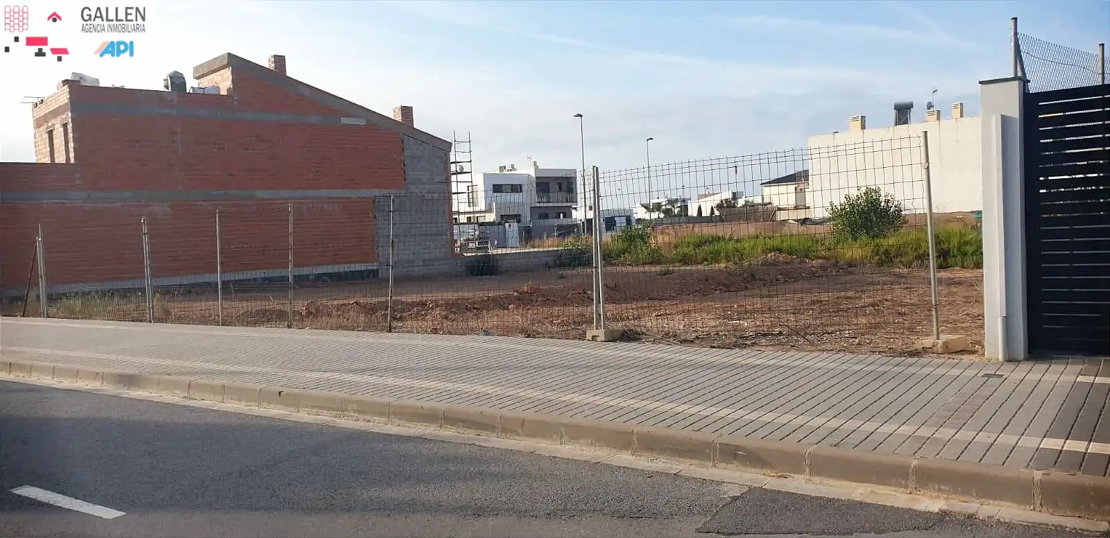 Terreny residencial en venda a Piscinas