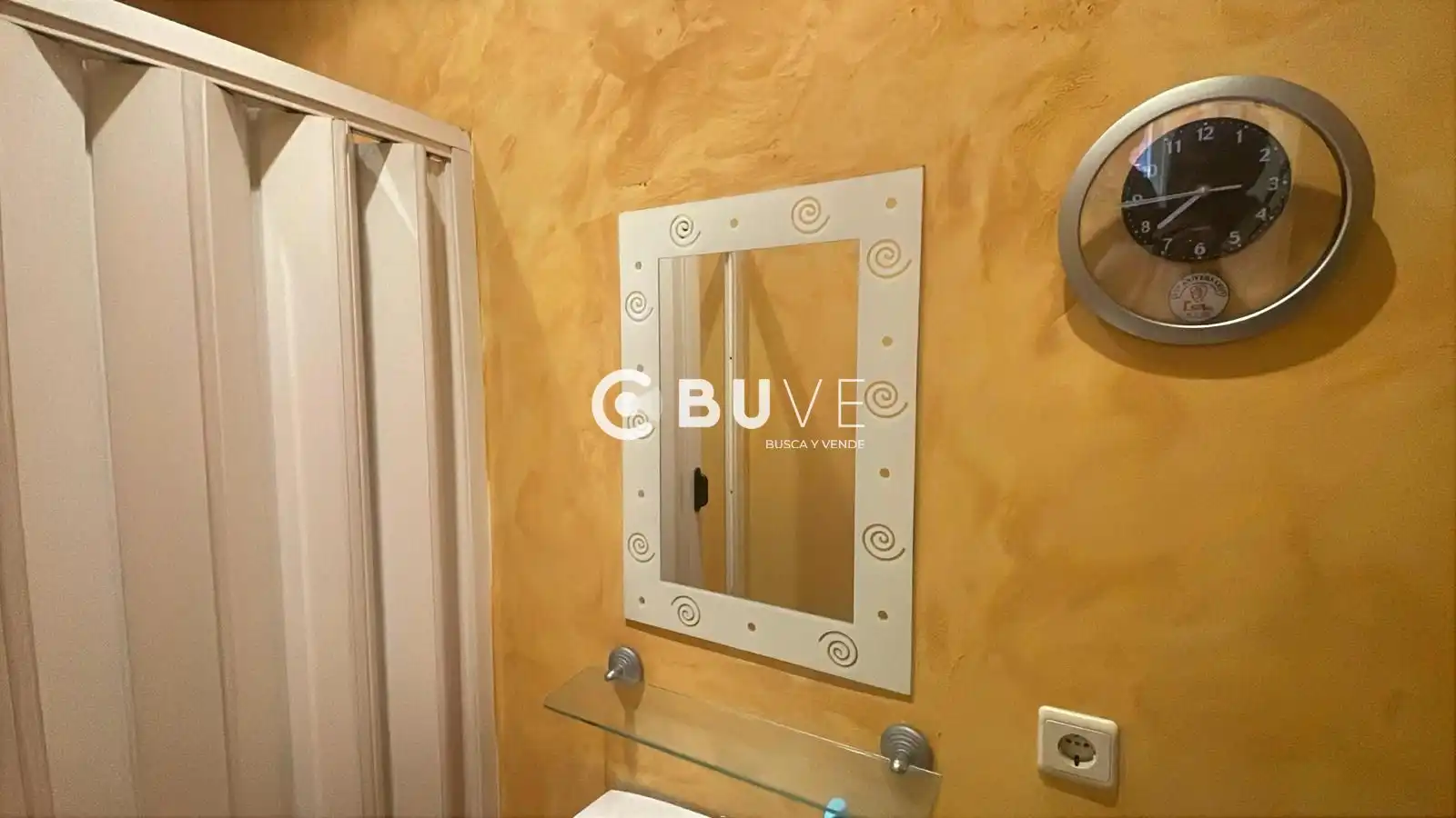 Badezimmer von Büro zum Verkauf in Valladolid mit Heizung und Internet
