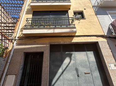Chalet con balcón en venta en Calle Calle de Mealla, 36