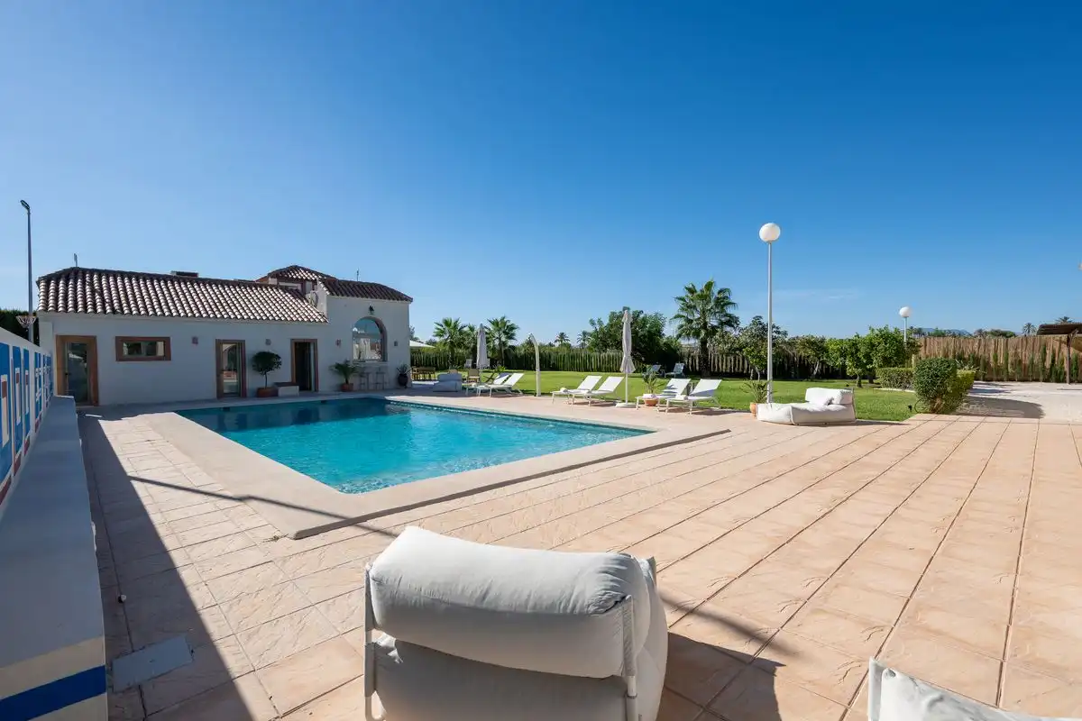 Piscina de Casa o chalet en venta en Elche / Elx con Aire acondicionado, Calefacción y Jardín privado
