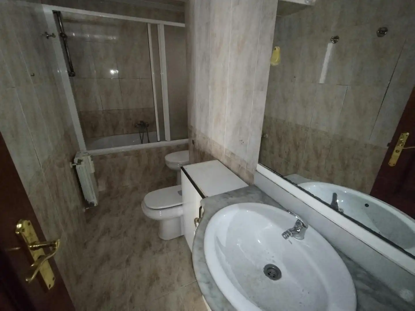 Badezimmer von Wohnung zum Verkauf in Salou mit Terrasse