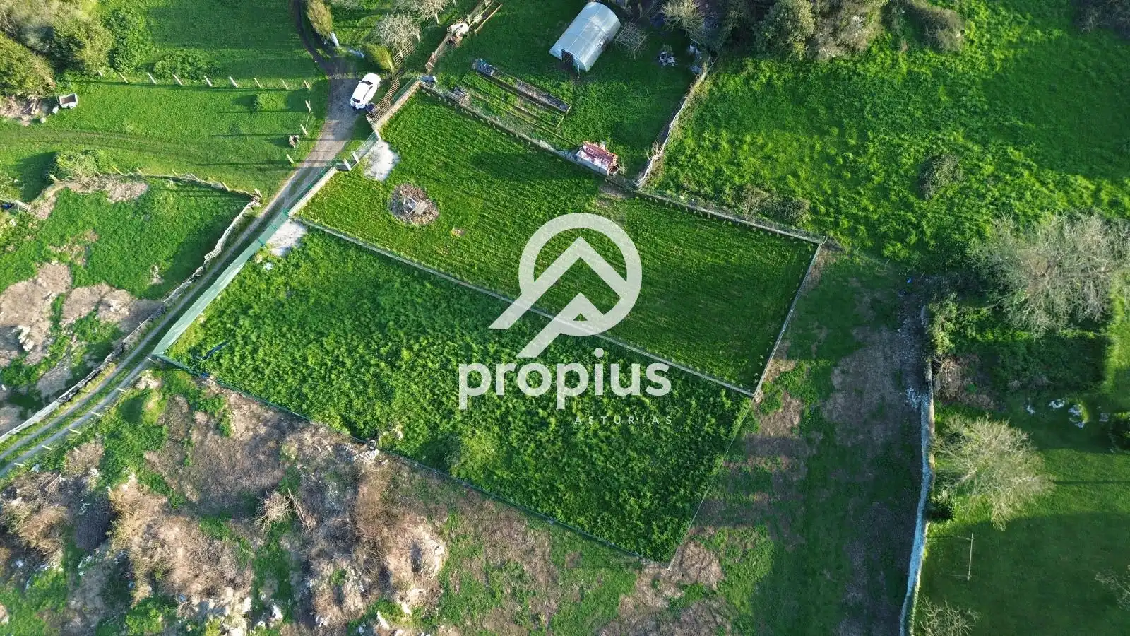 Land for sale in Llanes