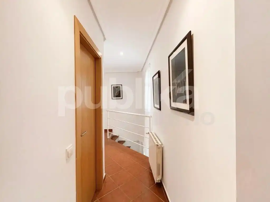 Casa o chalet en venta en San Vicente del Raspeig / Sant Vicent del Raspeig con Aire acondicionado, Calefacción y Piscina