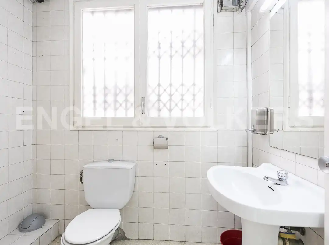Local comercial en venda a Eixample, imagen 16