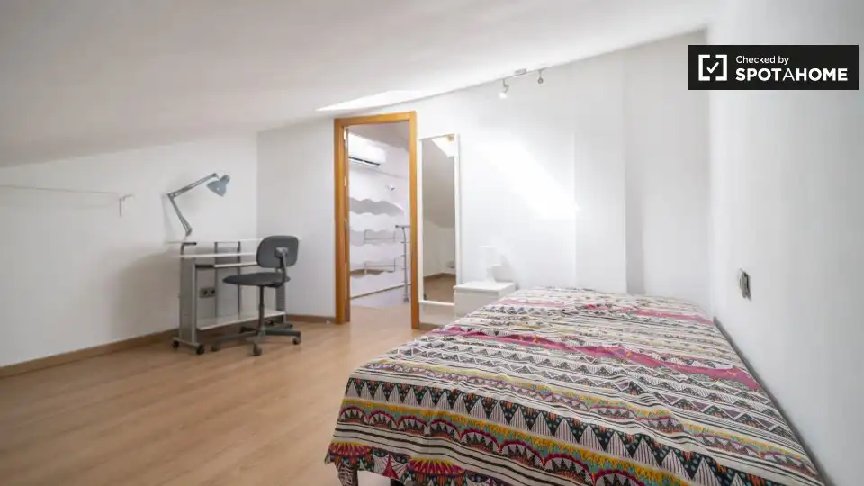 Room in Ayuntamiento - El Salvador