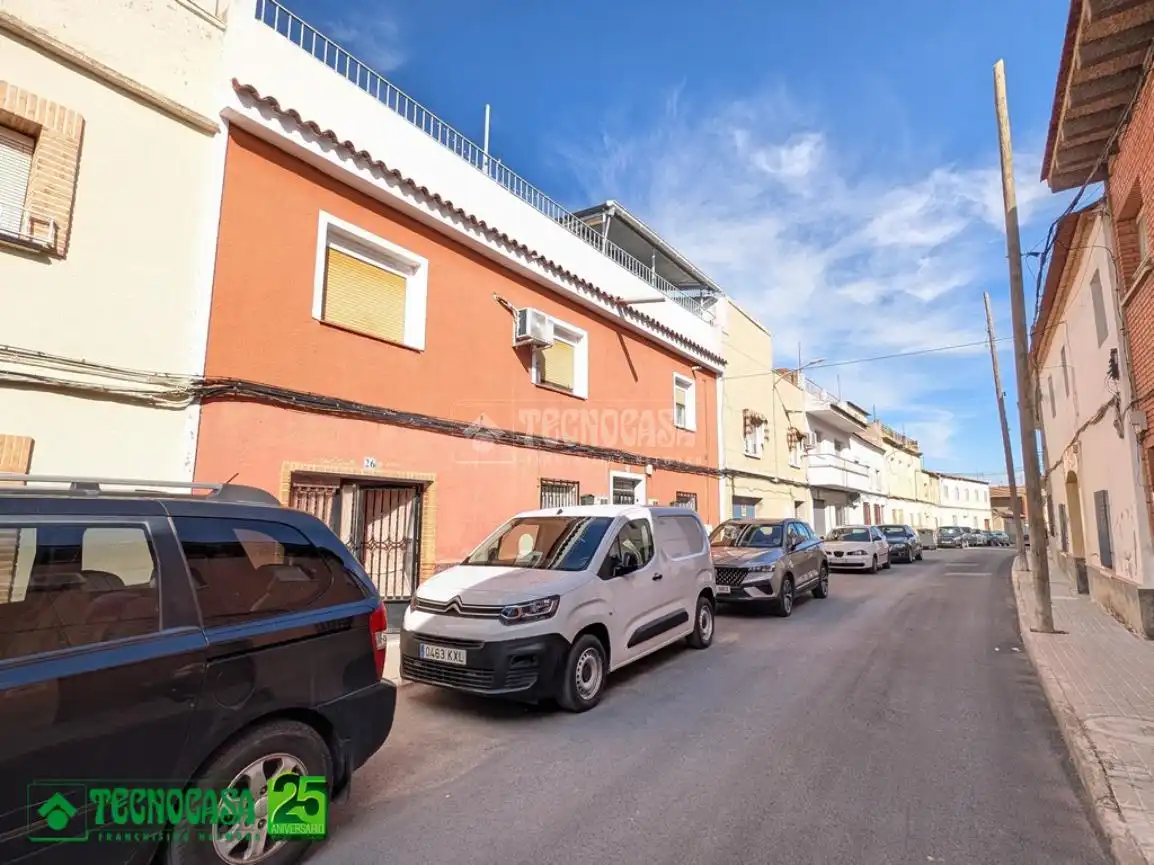 Vista exterior de Casa adosada en venta en Daimiel