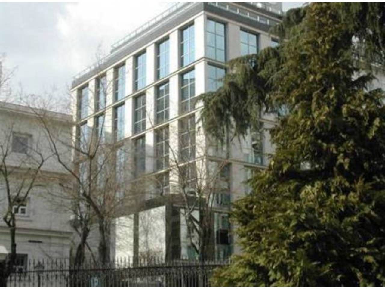 Vista exterior de Oficina de alquiler en  Madrid Capital con Calefacción