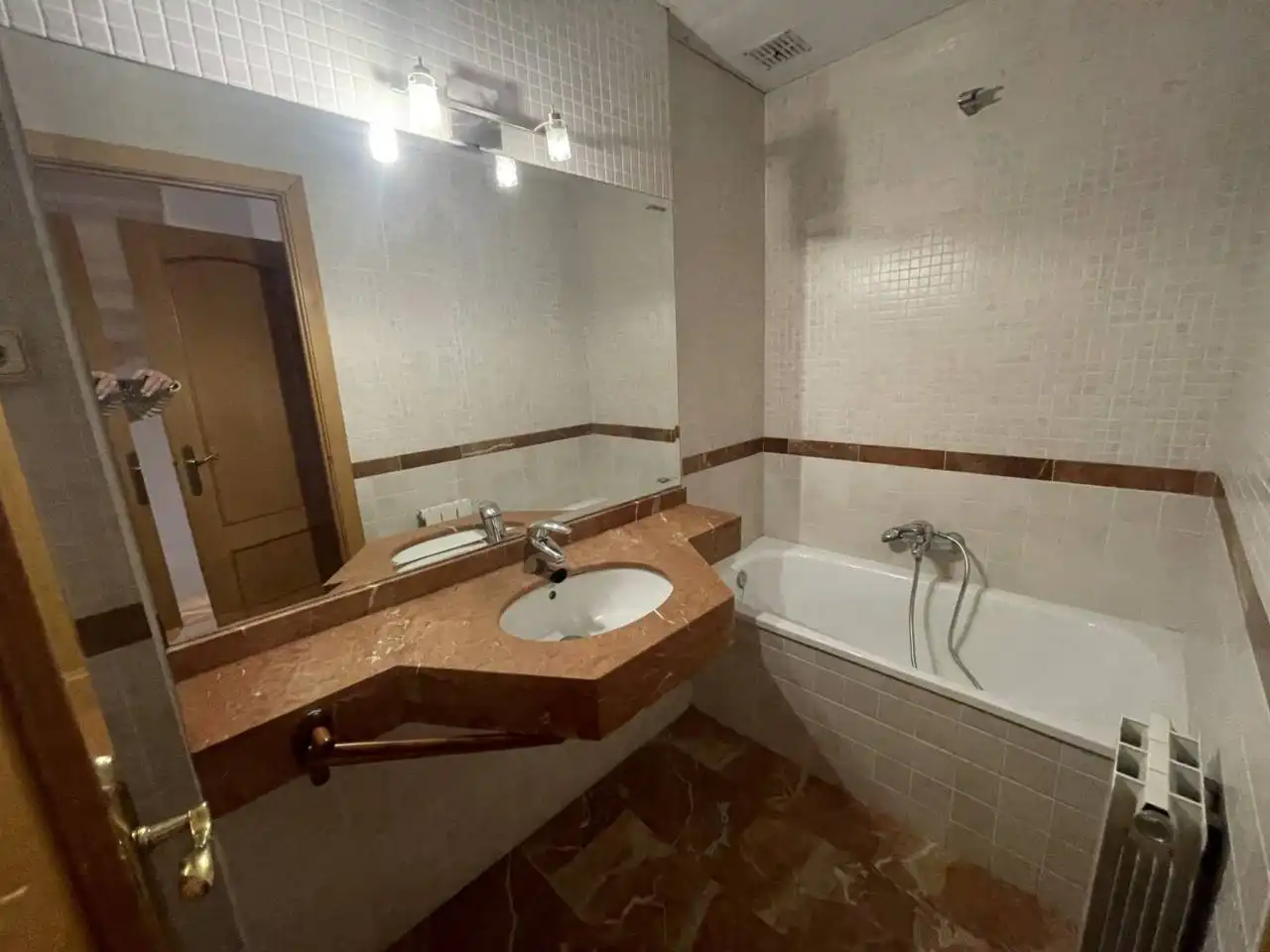Bany de Casa o xalet en venda en L'Ametlla del Vallès amb Aire condicionat, Calefacció i Jardí privat