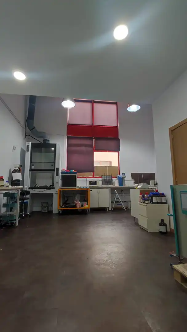 Nau industrial en venda en Oviedo 
