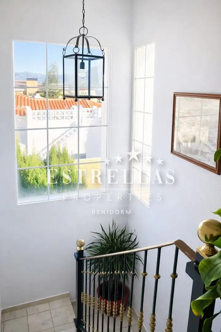 Habitación de Casa o chalet en venta en La Nucia con Aire acondicionado, Calefacción y Jardín privado
