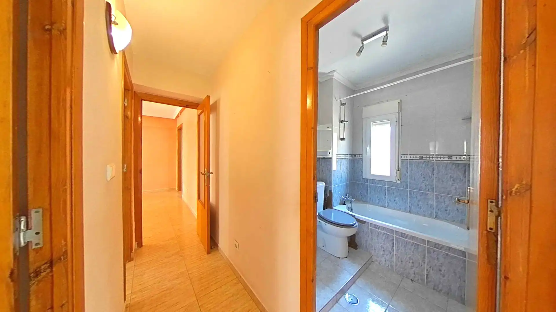 Bathroom of Flat for sale in Orihuela ciudad