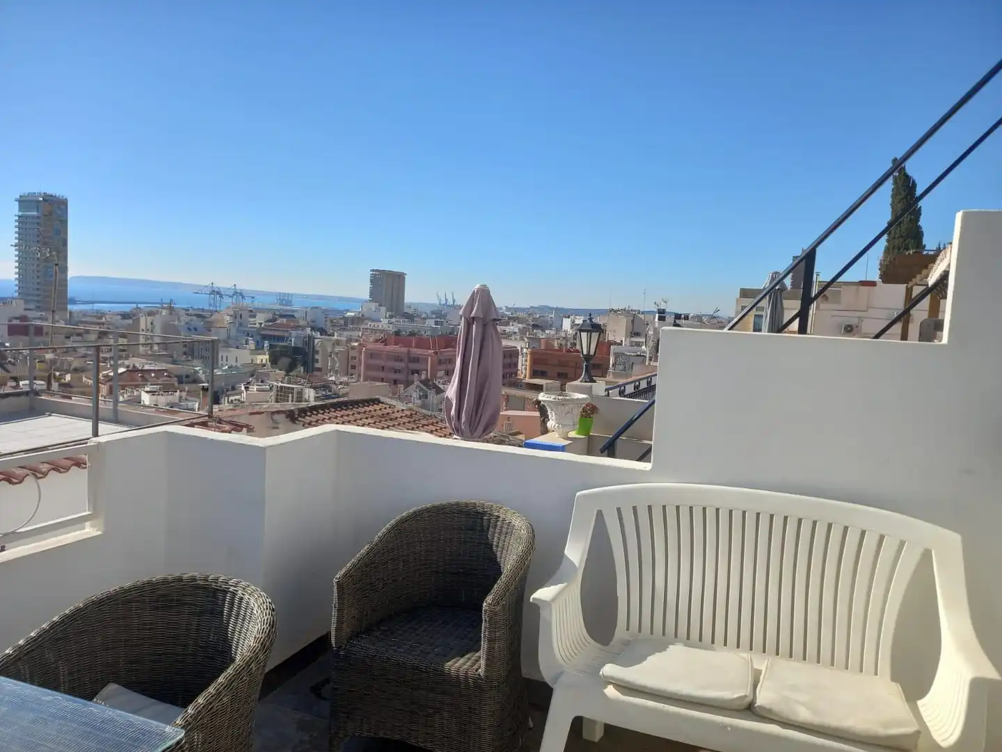 Terrassa de Casa adosada en venda en Alicante / Alacant amb Aire condicionat, Calefacció i Terrassa