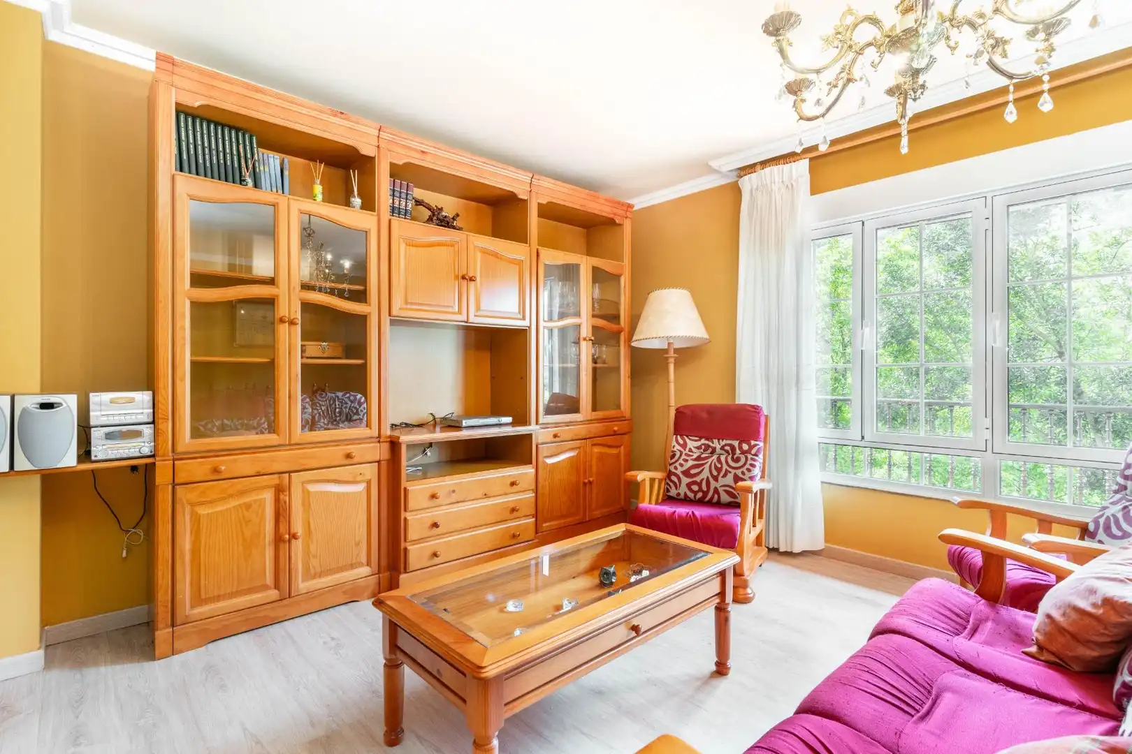 Sala de estar de Casa o chalet en venta en Tineo con Calefacción, Jardín privado y Terraza