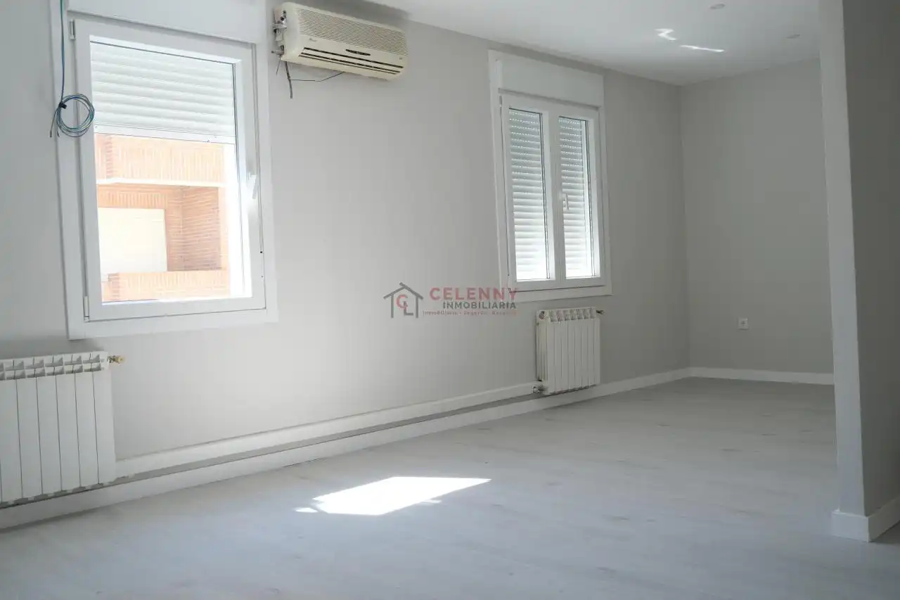 Apartament en venda en Ourense Capital  amb Aire condicionat i Calefacció
